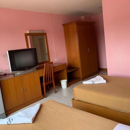 Pat Place Apart otel Chiang Mai Dış mekan fotoğraf